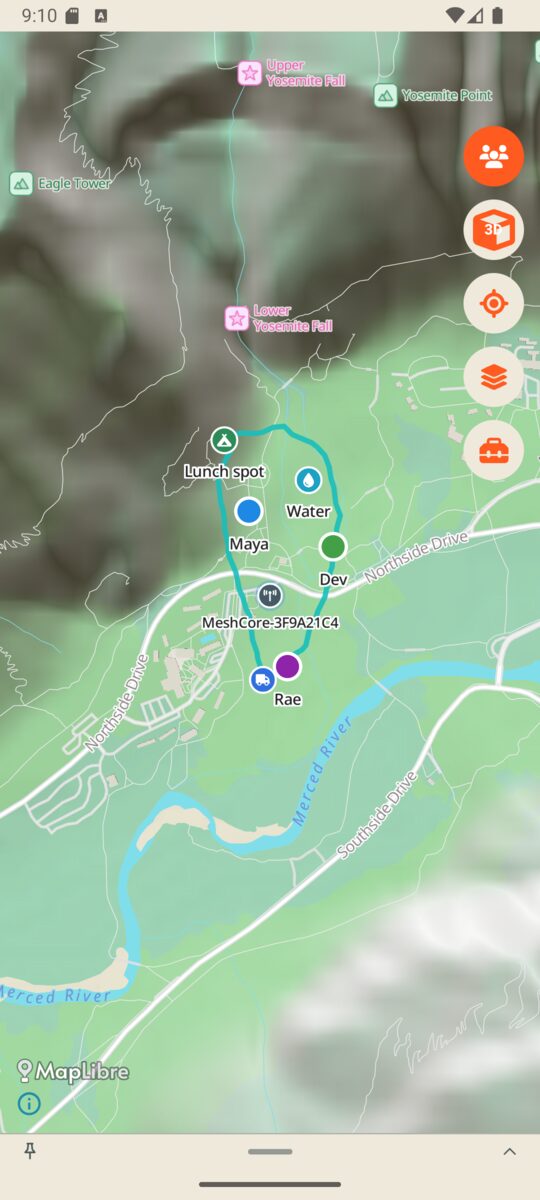 Signum map of a group with waypoints, a recorded track and a radio
